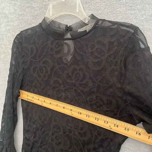 Haute Monde Whimsigoth Bell Sleeve Lace Top Size M Black Witchy Vamp Dark Fairy - Picture 8 of 10